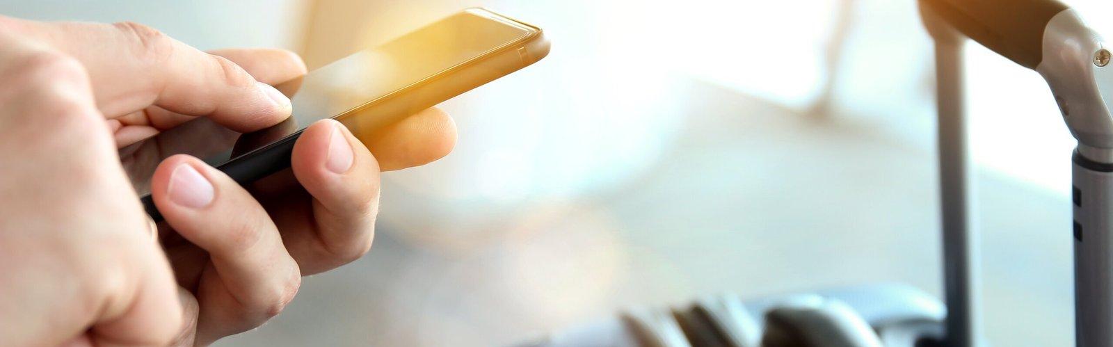 How to Use Your Cell Phone While Traveling in China