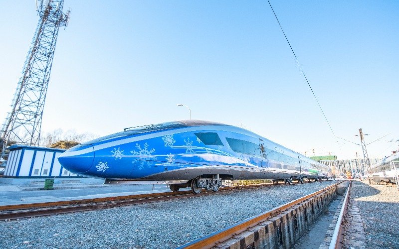 Beijing-Zhangjiakou High-Speed Train 