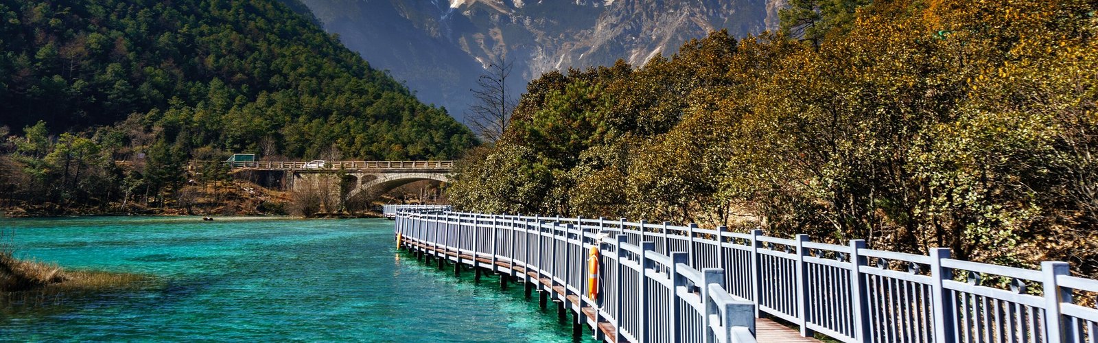 Blue Moon Valley 2026: How to Visit (8 Useful Tips)