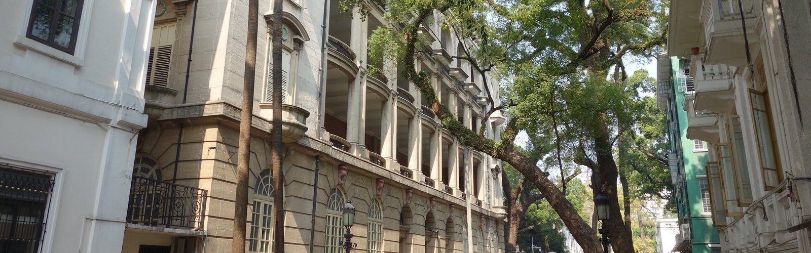 Guangzhou Weather in April: Spring Warmth Meets Shopping Season